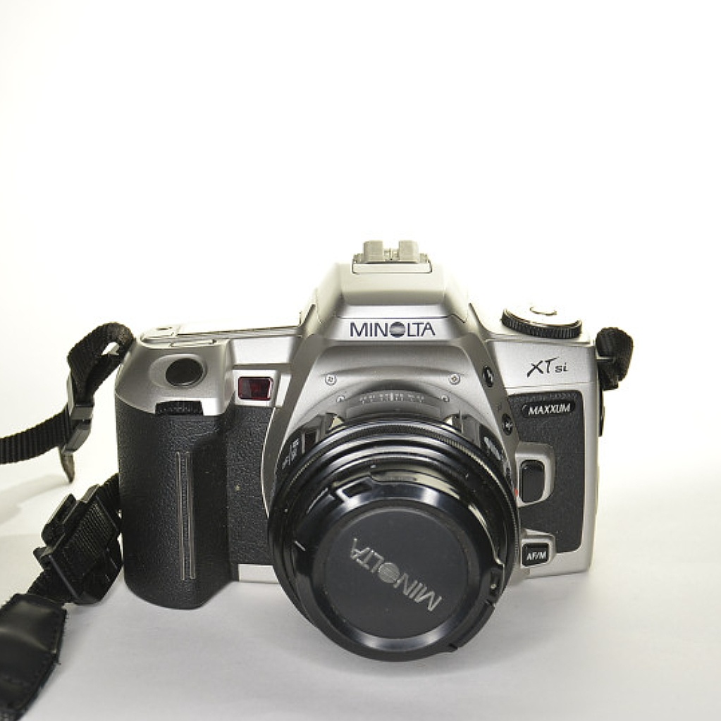 Minolta XT si + 50 mm