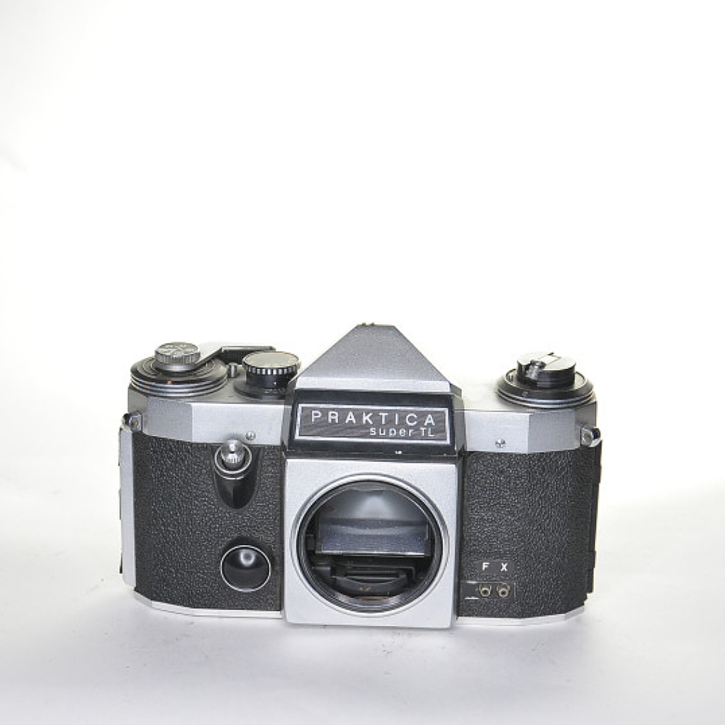 Praktica Super TL váz